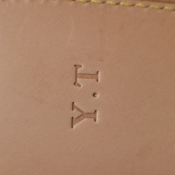 🤩 Louis Vuitton Name Tag Tan Leather  with Initials - Picture 15 of 16